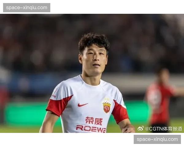 中超首轮：上海海港3-0大胜山东泰山，武磊梅开二度